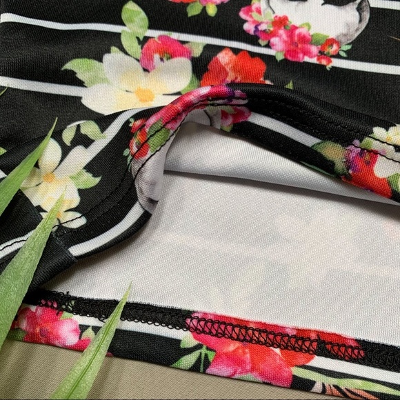 Torrid Tropical Skulls Stretchy Skirt, 4x. - Picture 6 of 9